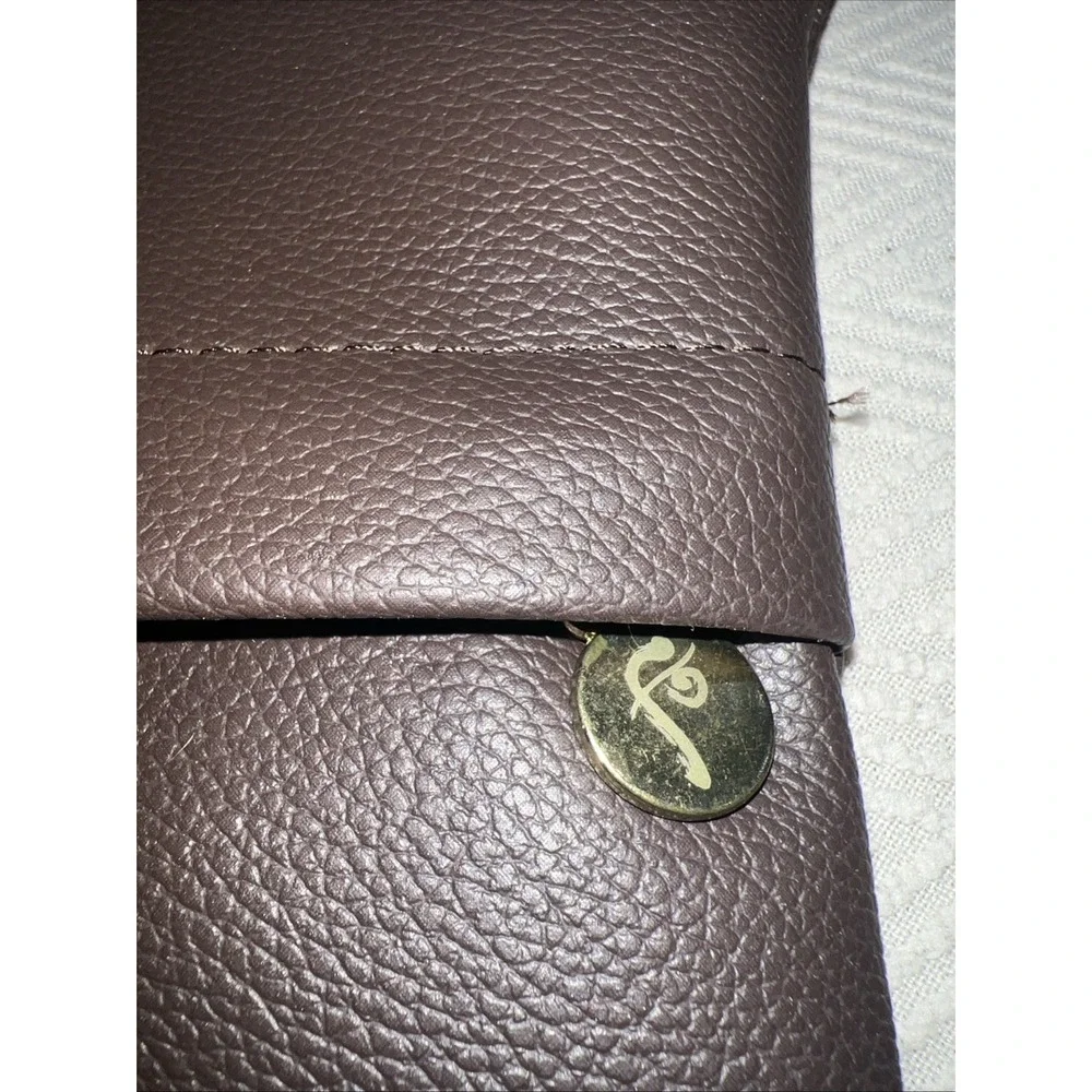 The History of Whoo Hwanyu Brown Faux Leather Carrying Case Embossed Logo Zip